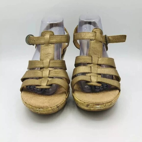 BOC Sandals Womens Size 10 Gold Born Concept Leather Buckle Cork Wedge Shoes - Picture 3 of 13